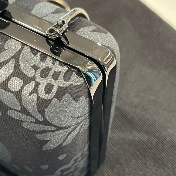 Marimekko | Gaala Fandango Printed Clutch Bag | Black/Grey - Picture 8 of 12